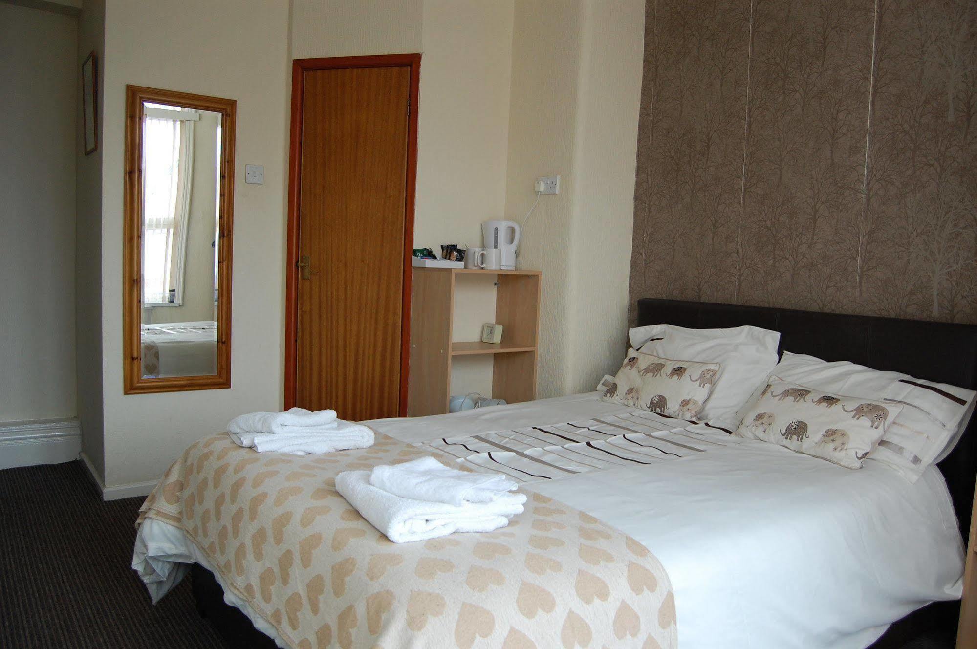 The Penrhyn Otel Blackpool Dış mekan fotoğraf
